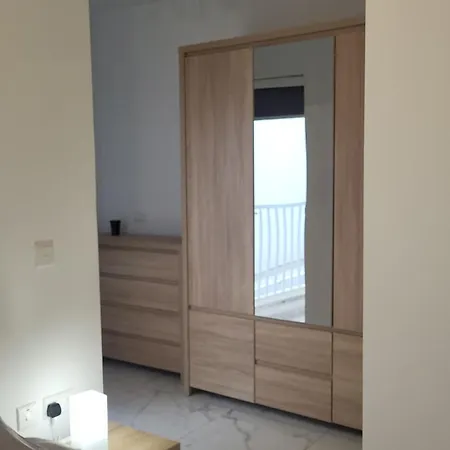 Flat 1 Central Apartment In Swieqi Is-Swieqi Exterior photo